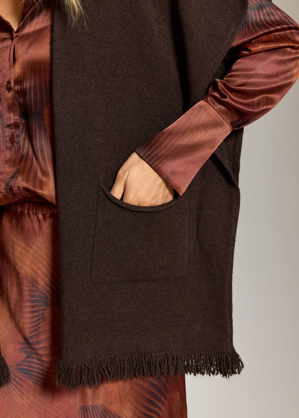 GILET SANS MANCHES À FRANGES SILANE CAFE