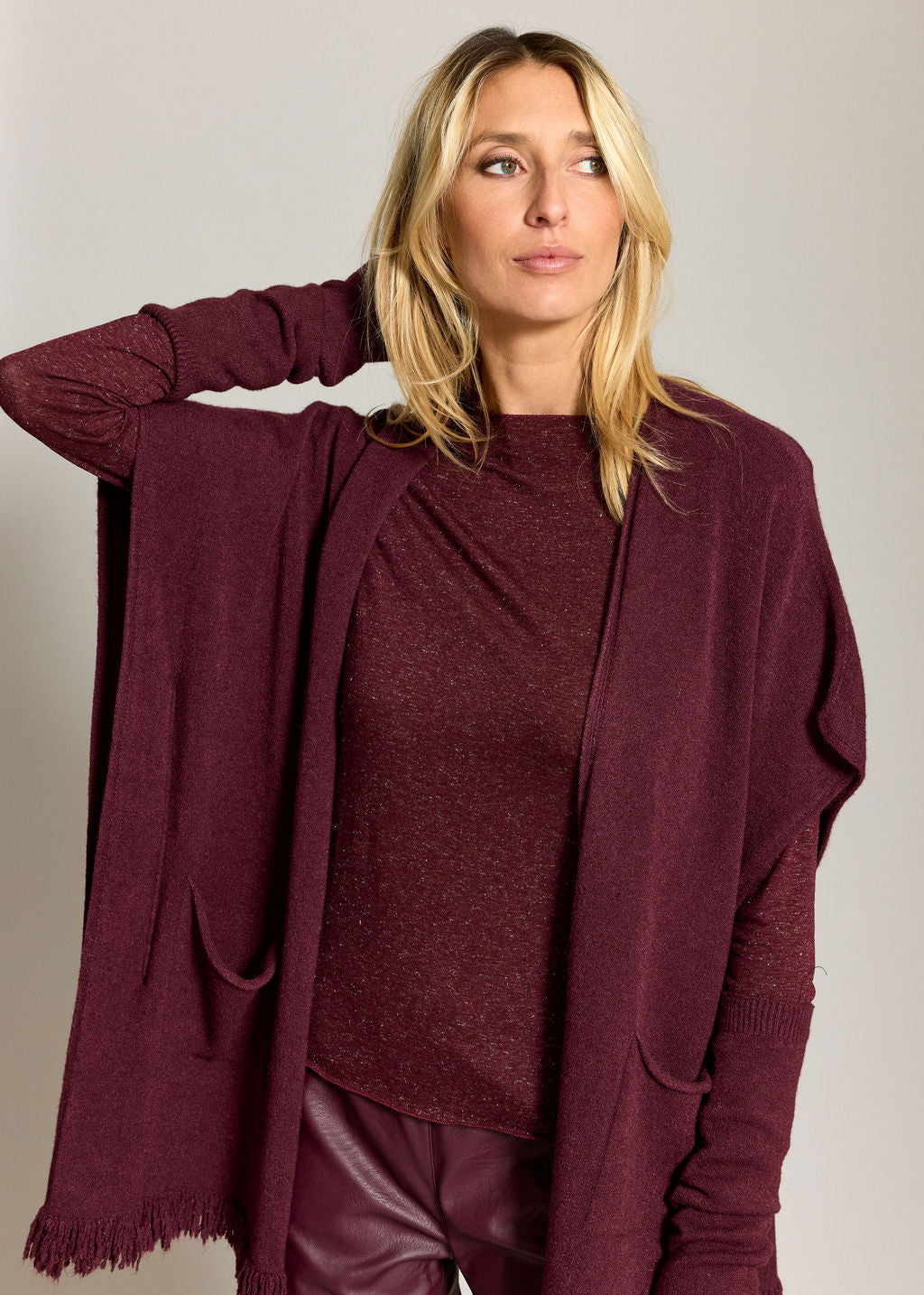 GILET SANS MANCHES À FRANGES SILANE VINO