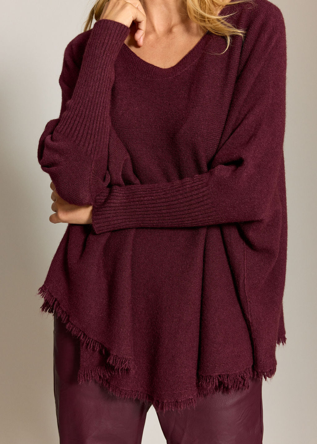 PULL PONCHO A FRANGES SIRO VINO