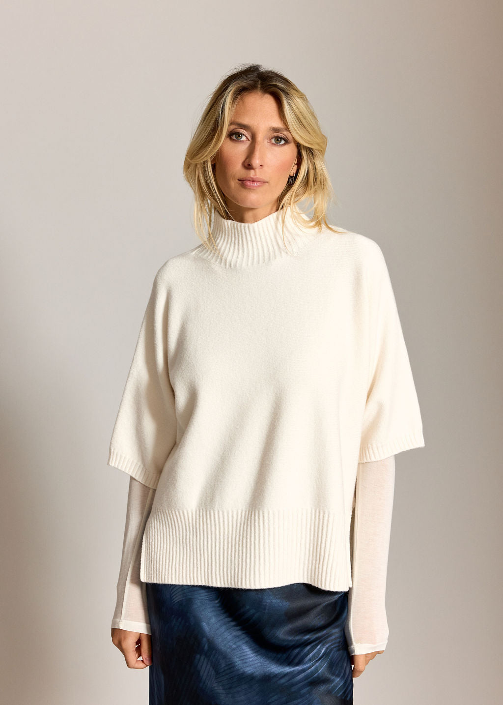 PULL COL CHEMINÉE À COTÉS TILA ECRU