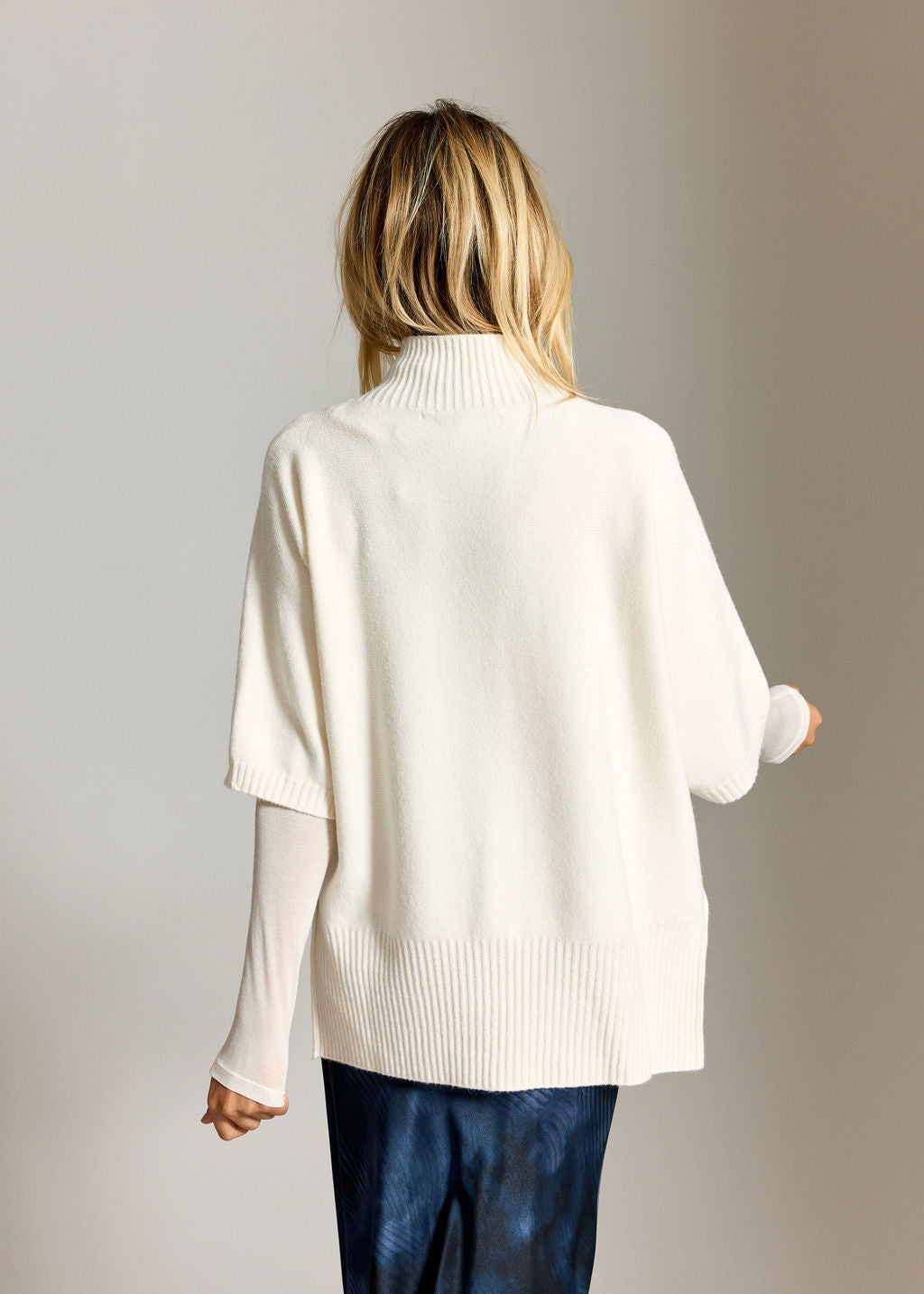 PULL COL CHEMINÉE À COTÉS TILA ECRU