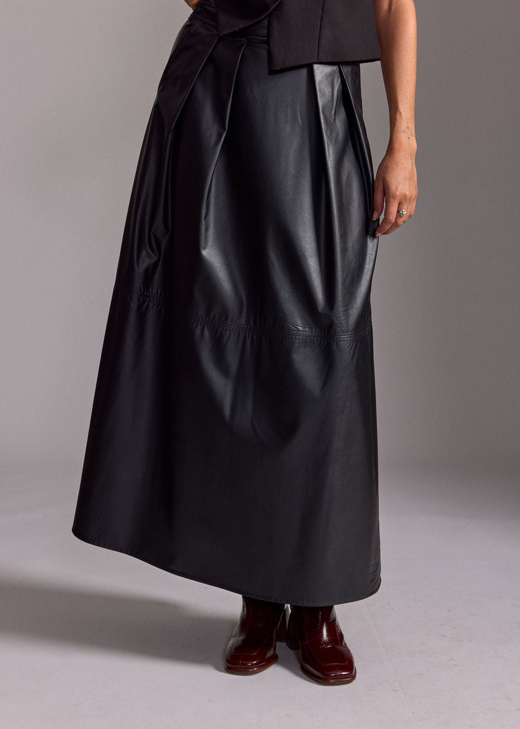 JUPE LONGUE FAUX CUIR BRUNA NOIR