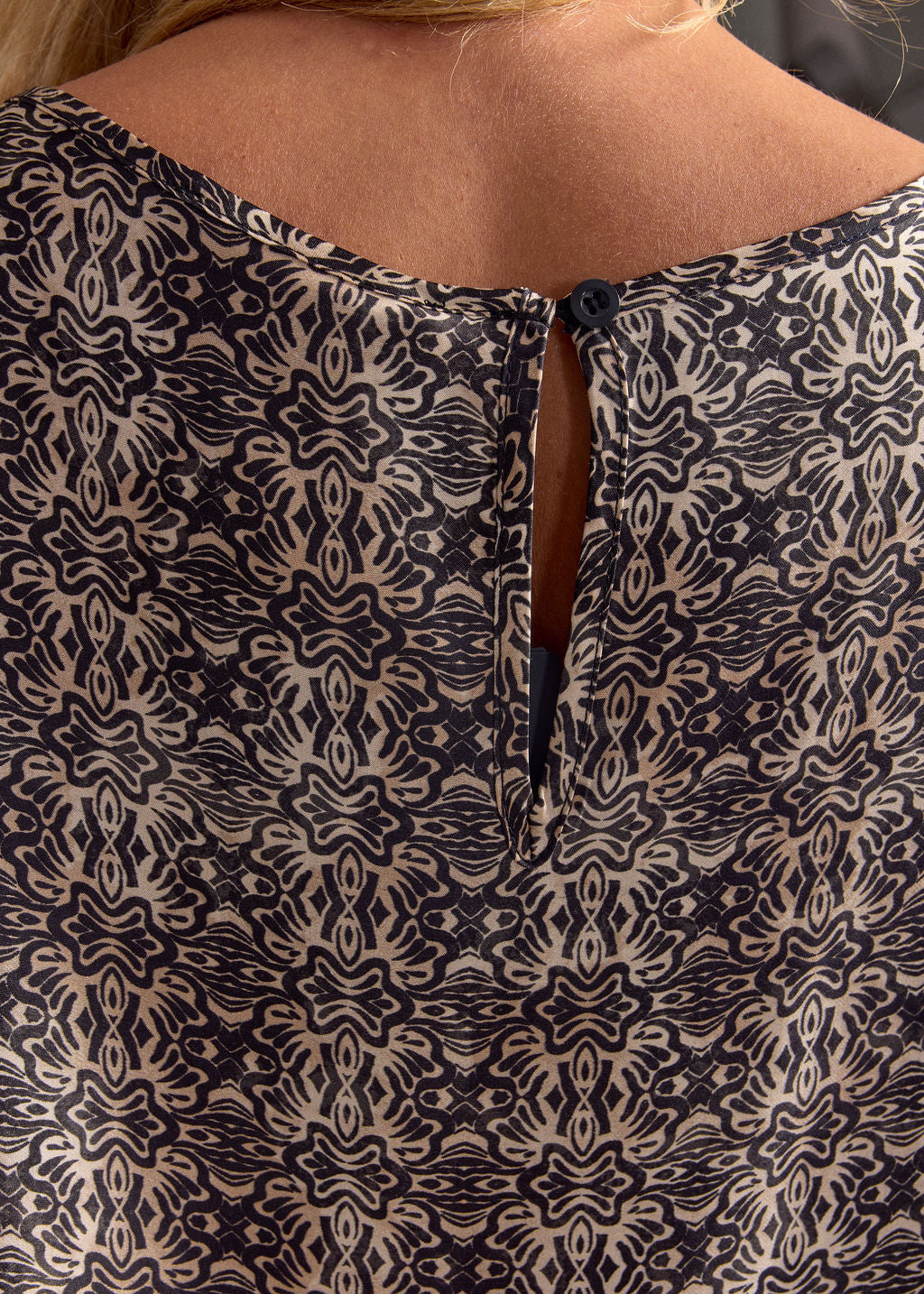 INDRA BEIGE PRINTED CROP TOP