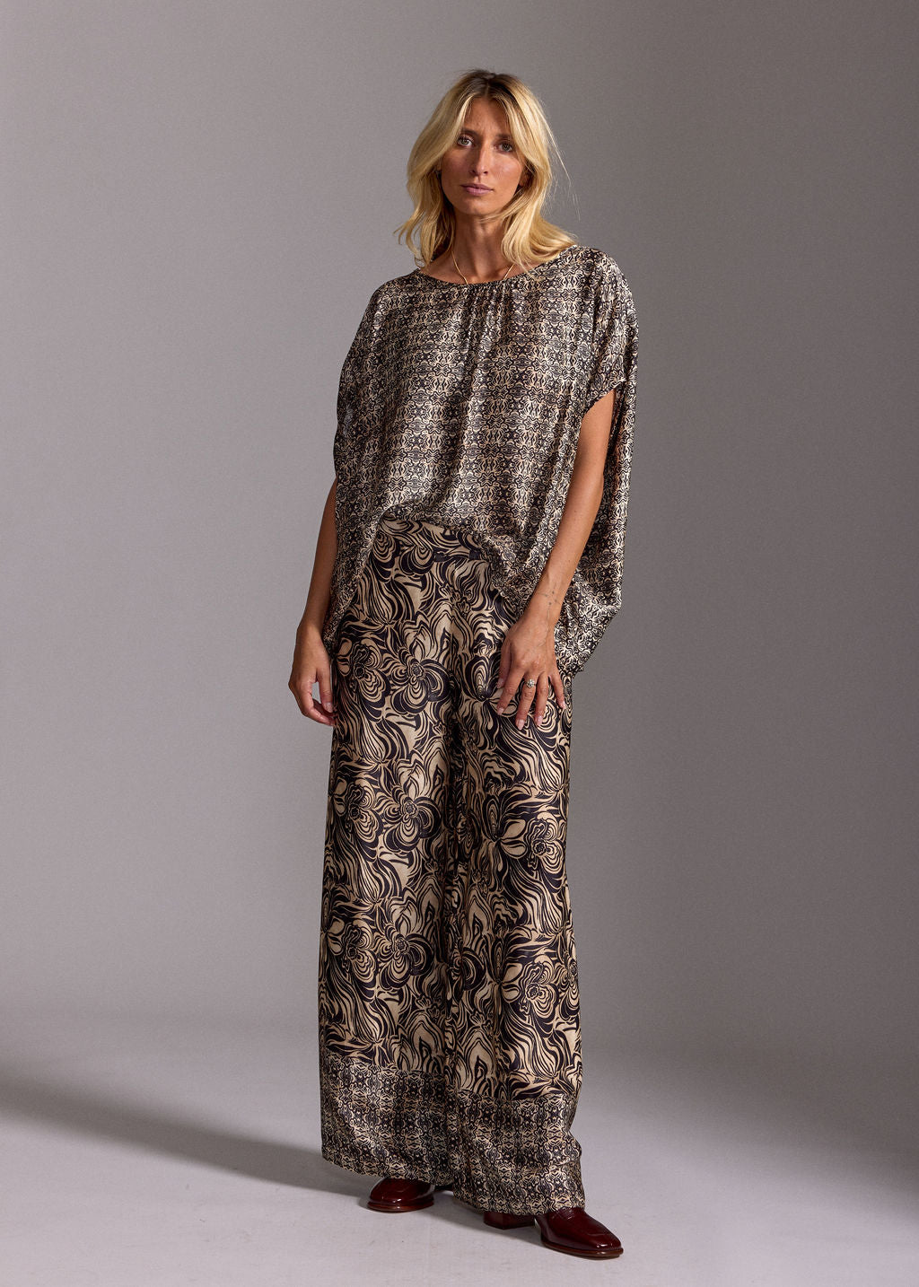 INDRA BEIGE PRINTED CROP TOP