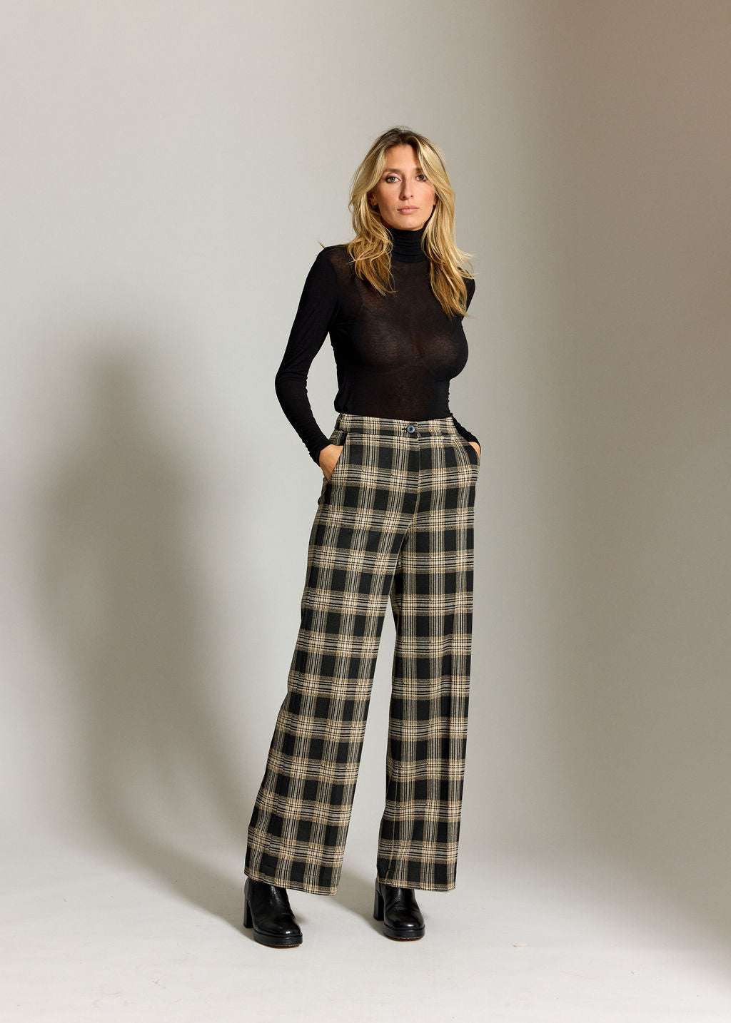 PANTALON 7/8IÈME À CARREAUX MINZA BEIGE