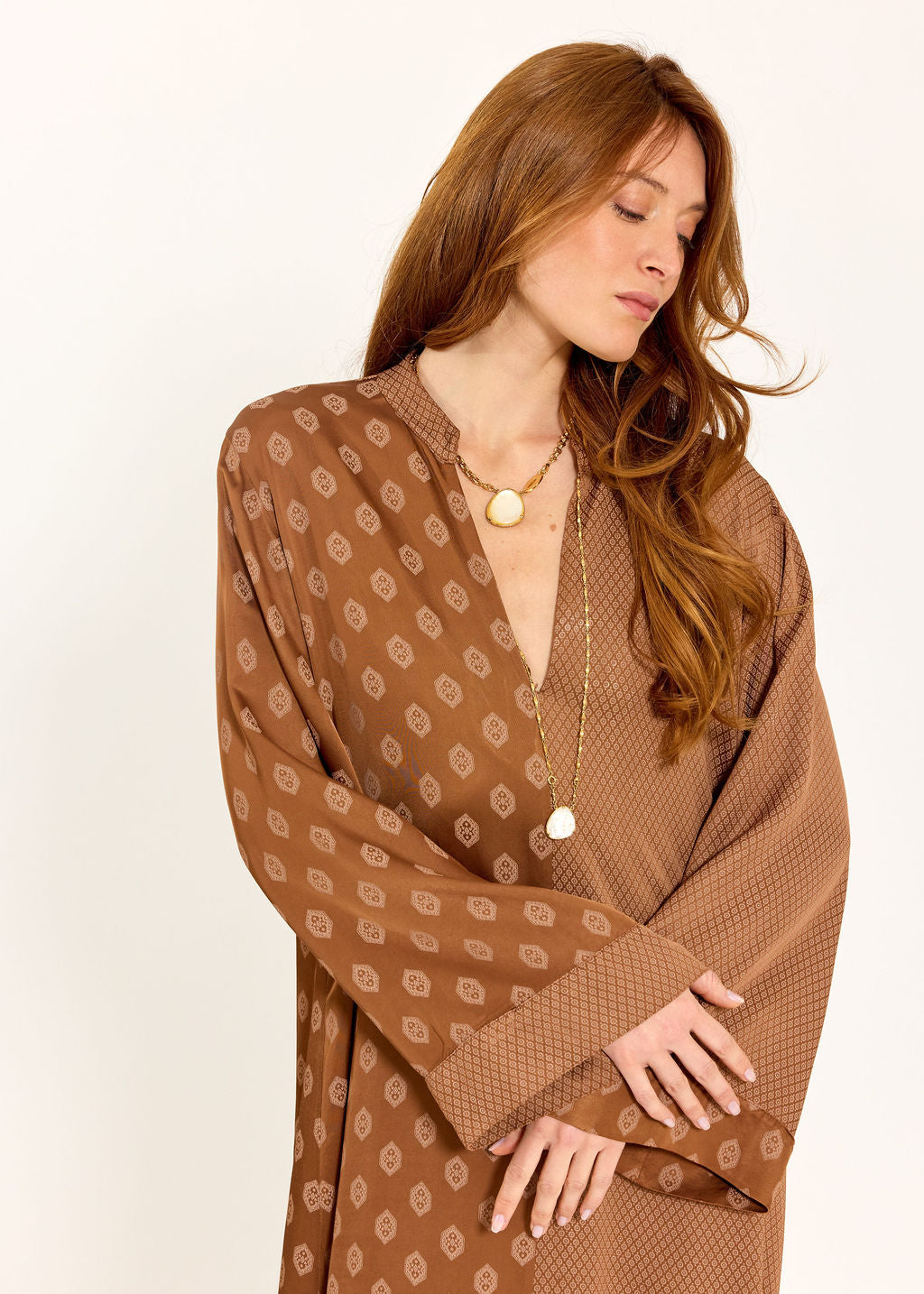 ROBE MIDI BI-IMPRIMÉE AMAYA NOISETTE