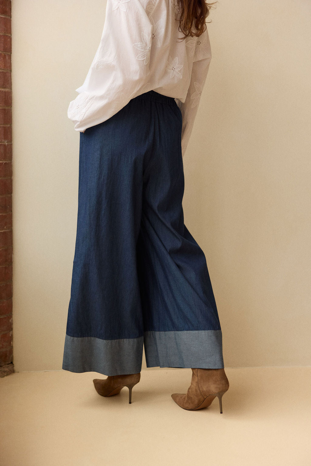 PANTALON 7/8IÈME EN COTON DENIM LÉGER NOLA BLUE