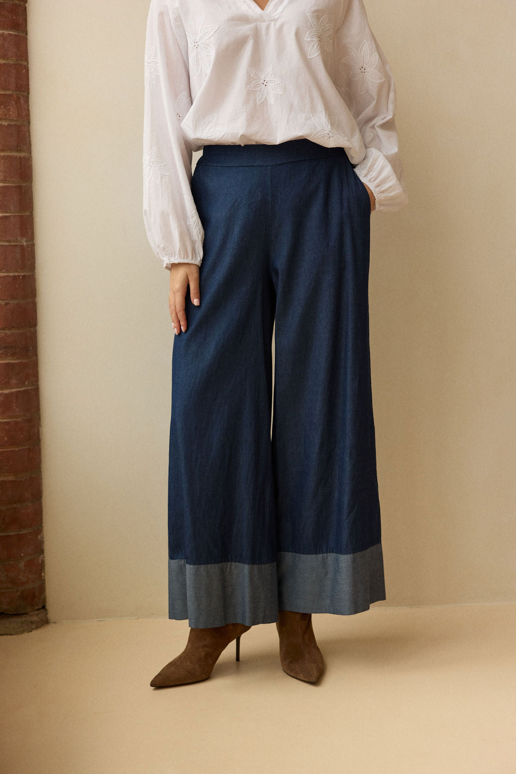 PANTALON 7/8IÈME EN COTON DENIM LÉGER NOLA BLUE