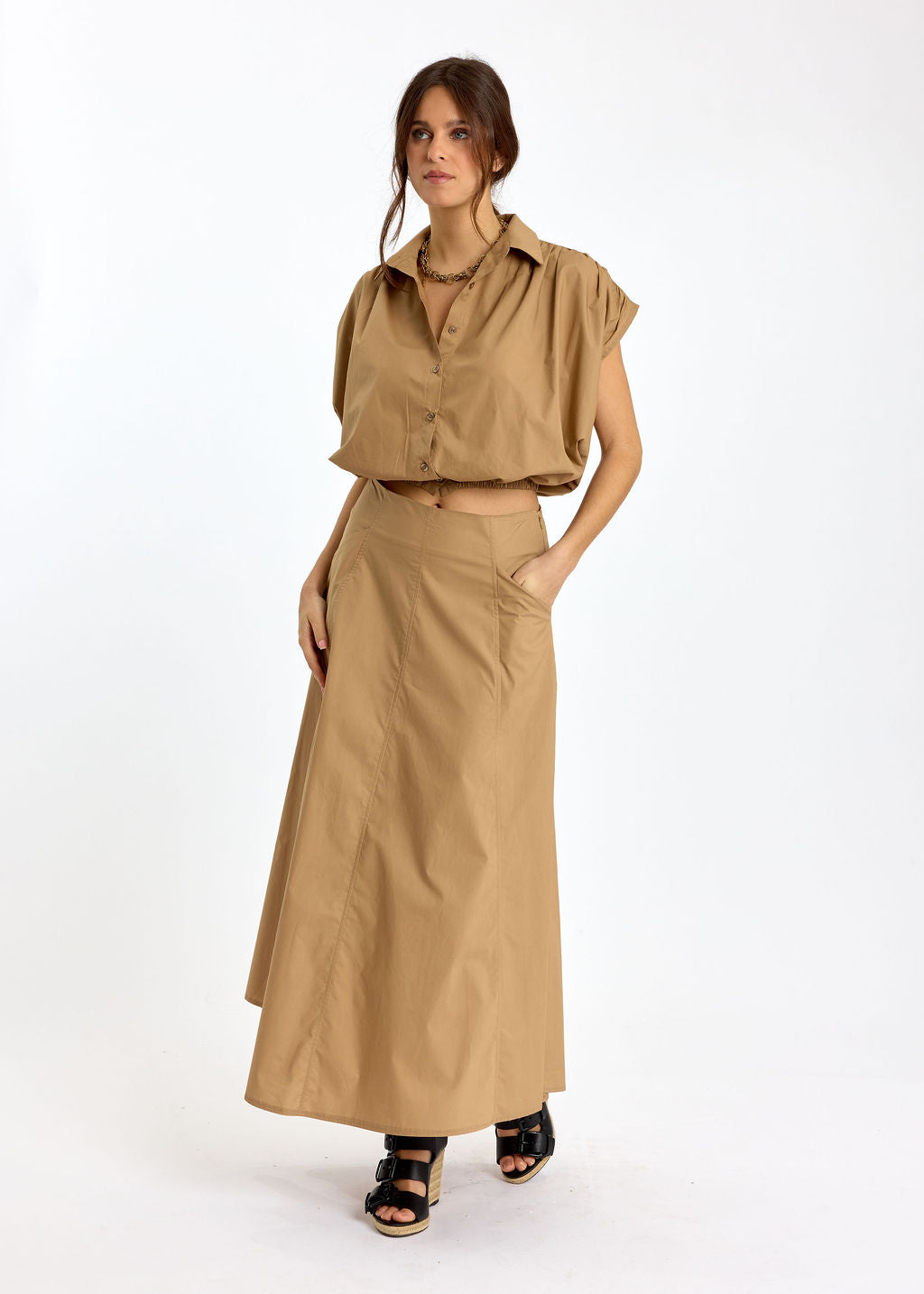 JUPE ÉVASÉE EN POPELINE DE COTON SILVIA CAMEL