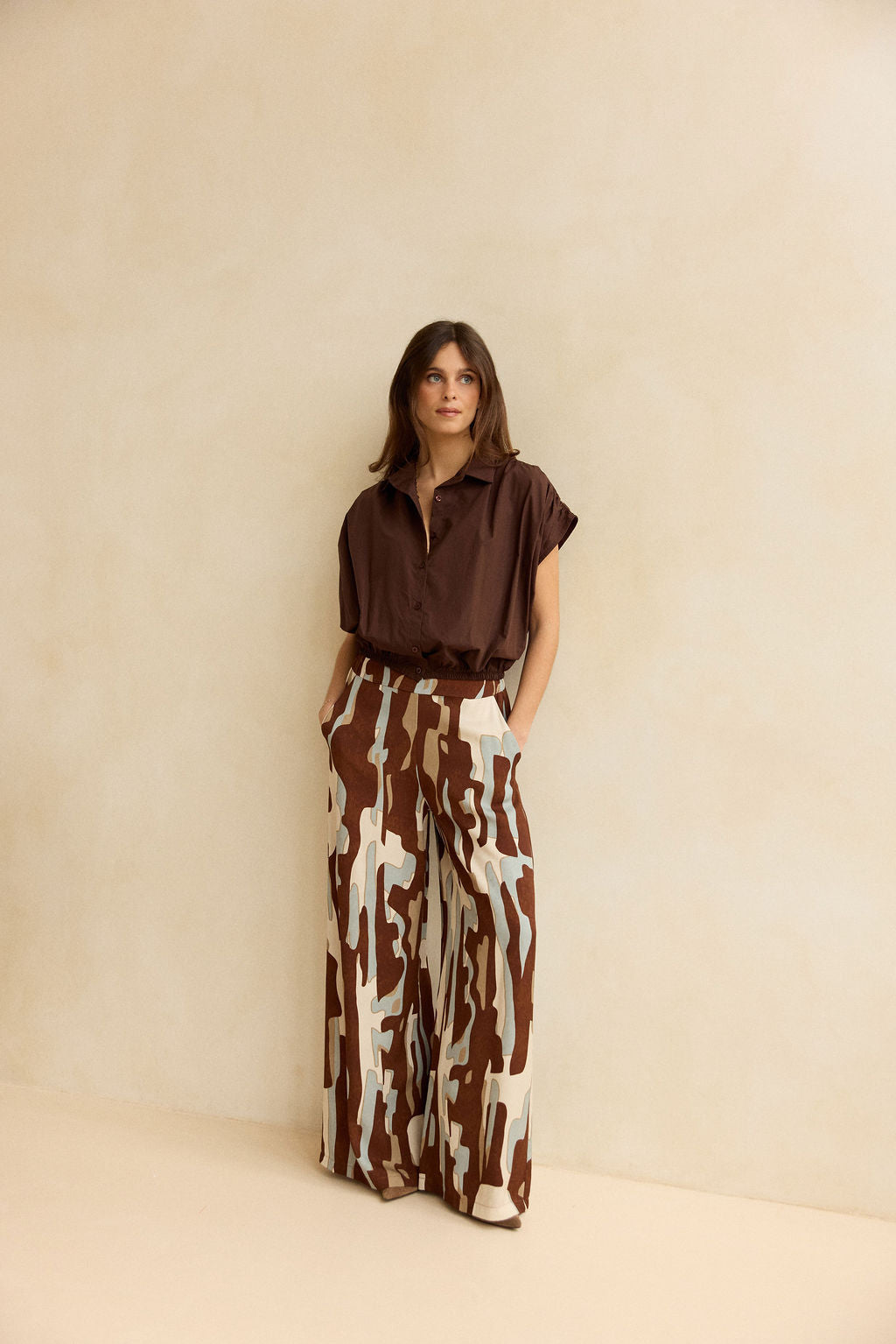 CHEMISE SANS MANCHE EN POPELINE DE COTON TILT PECAN