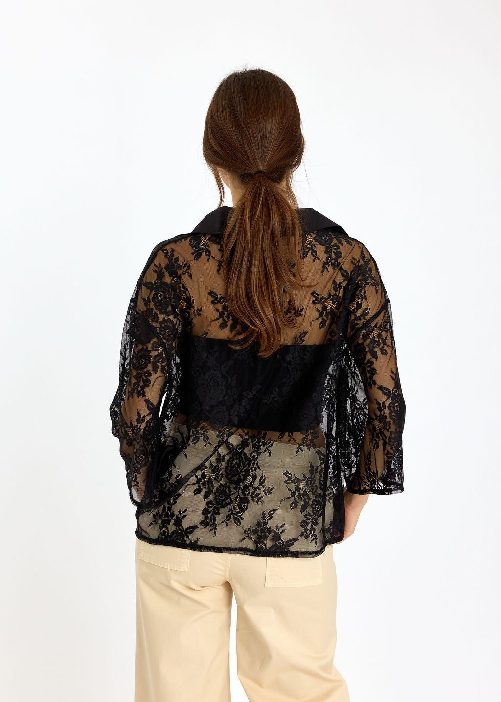 CHEMISE EN FINE DENTELLE FLAVIE NOIR