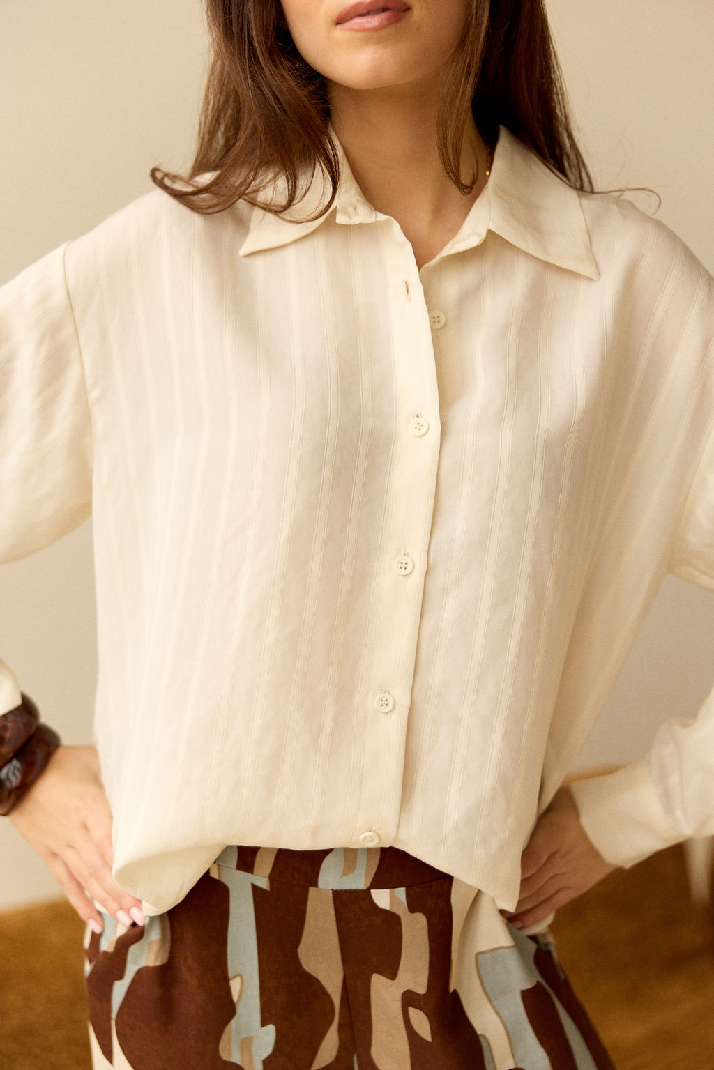 CHEMISE UNIE À RAYURES TON SUR TON MARIAM ECRU