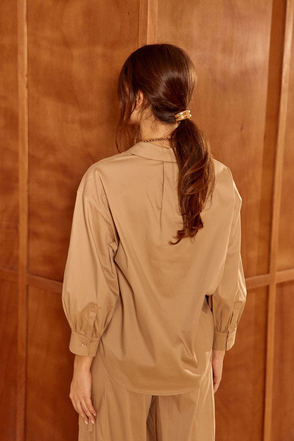 CHEMISE COURTE ARRONDIE SUR LE BAS ALPI BEIGE