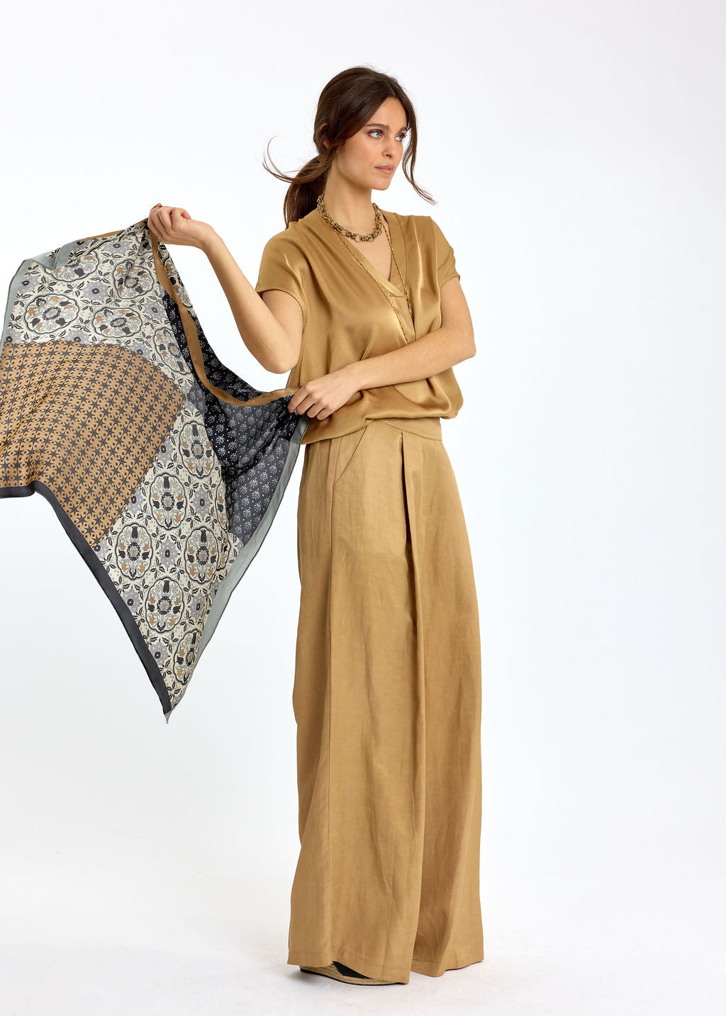 PANTALON EN VISCOSE LIN ODILE BISCOTTE