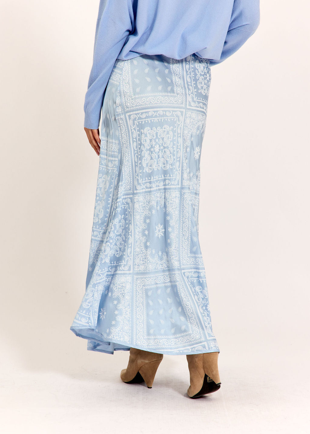 JUPE FITTÉE LÉGEREMENT ÉVASÉE ALMA CIEL