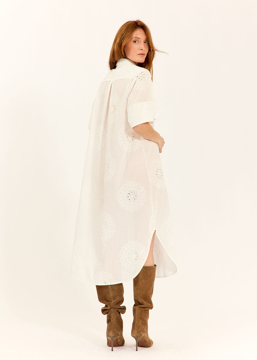 ROBE EN COTON BRODÉ DENITSA BLANC