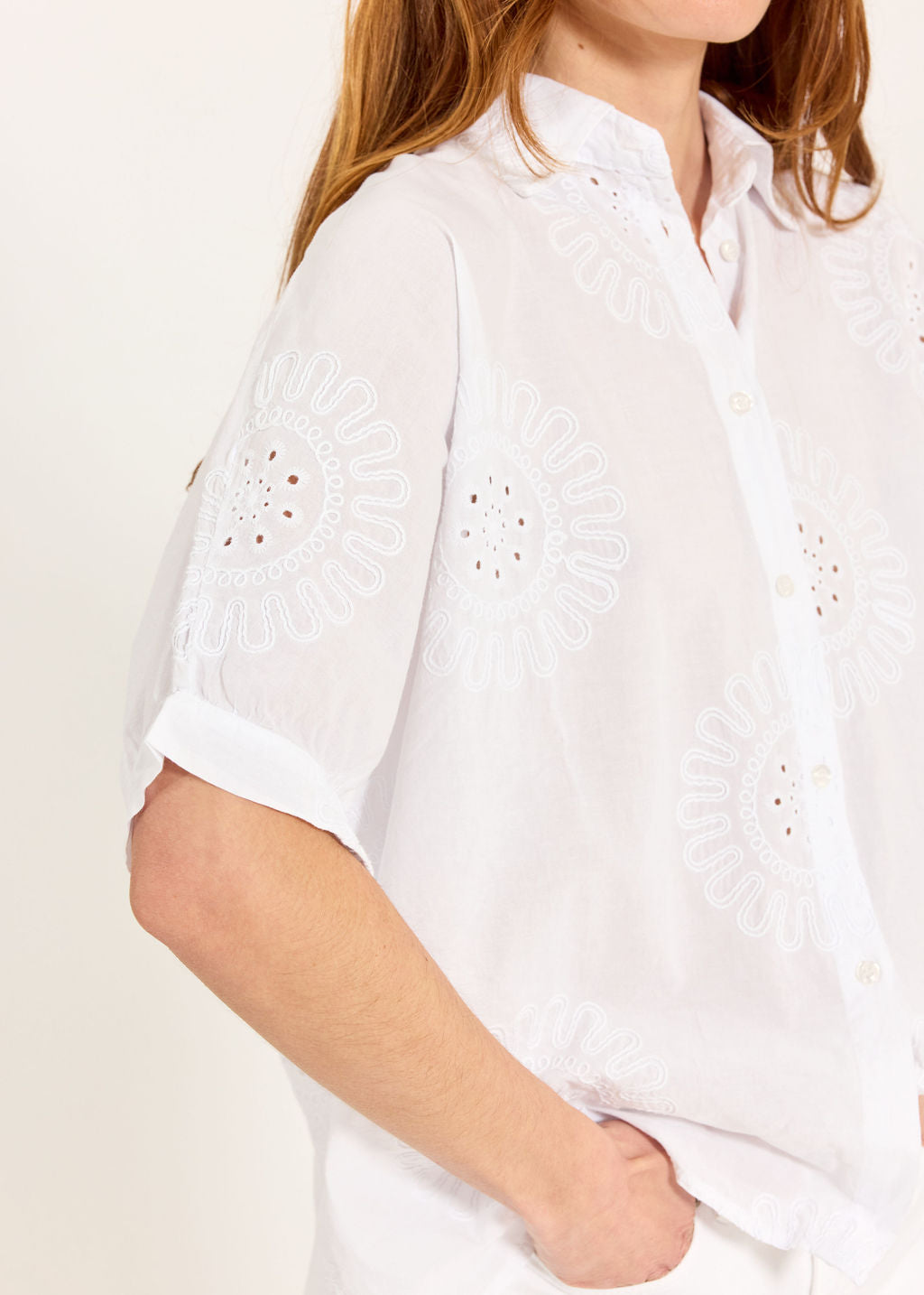 CHEMISE EN COTON BRODÉ ELFI BLANC