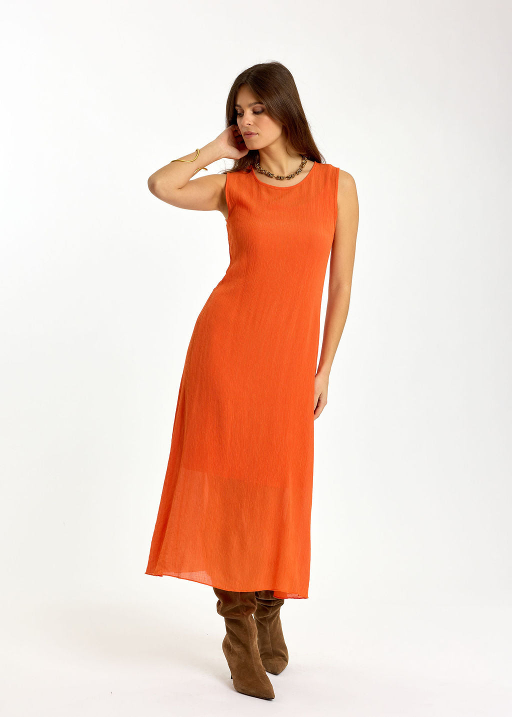 ROBE MIDI EN VISCOSE CRINKLE SUNA MANDARINE