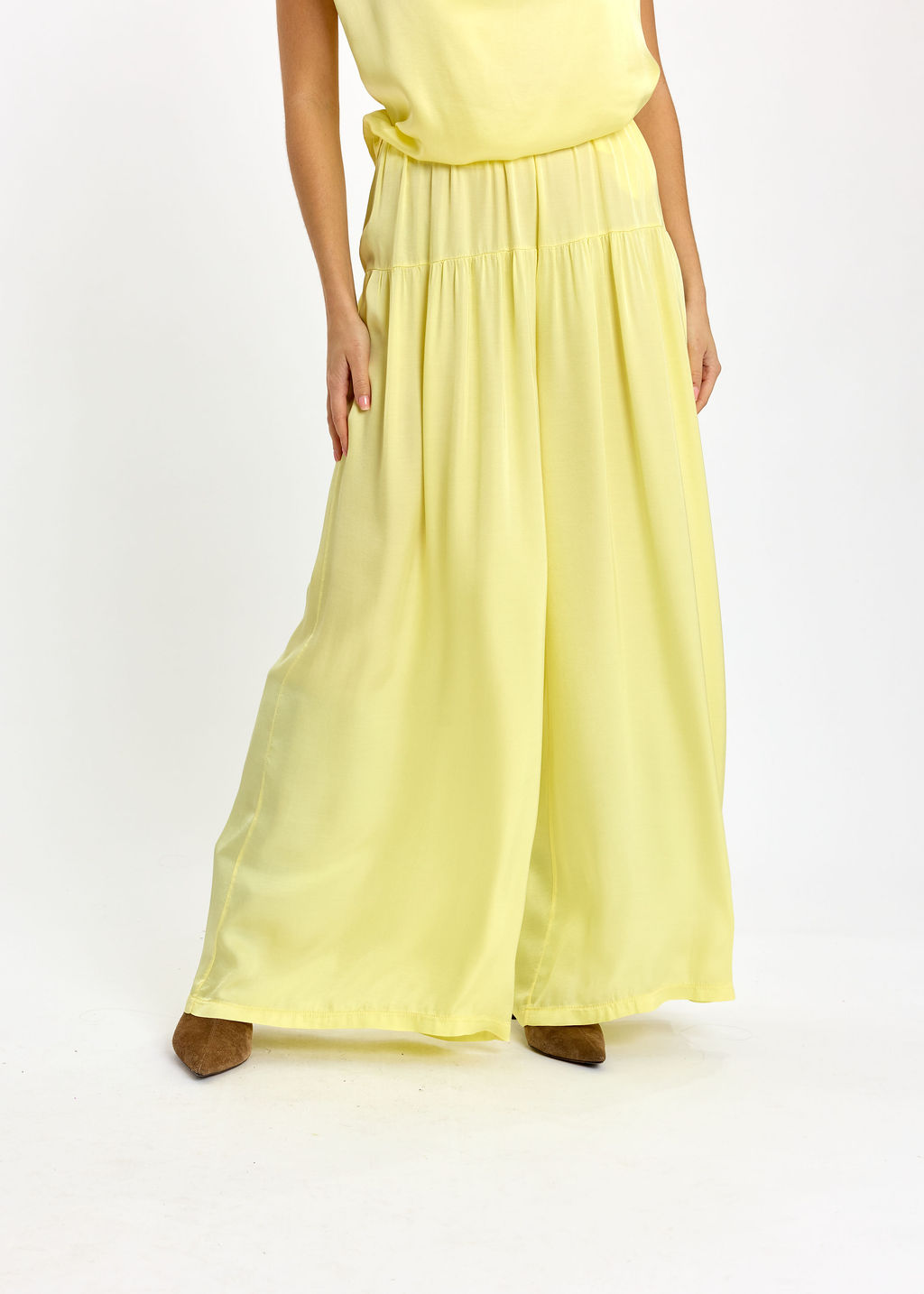 PANTALON FLUIDE AVEC DÉCOUPE AUX HANCHES RYO LEMON