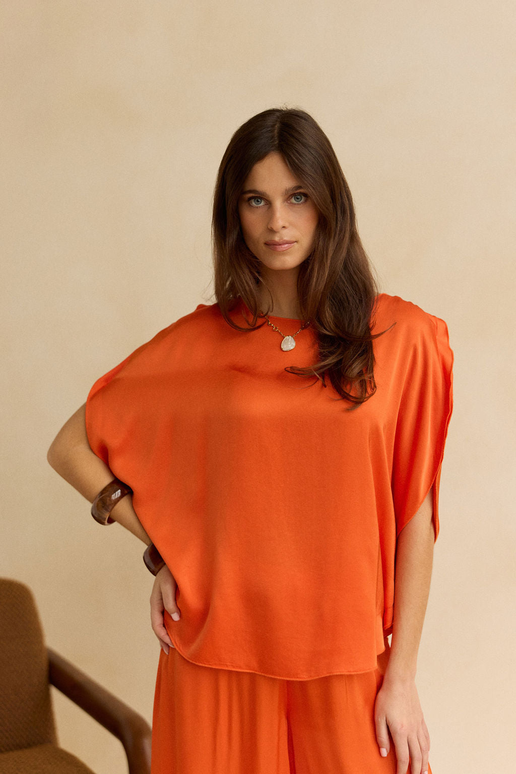 TOP AVEC LES CÔTÉS ARRONDIS ISCA MANDARINE