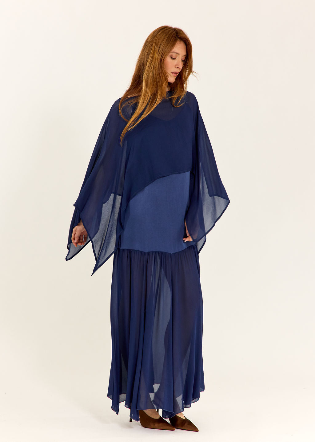 CAPE COURTE EN VOILE VISCOSE LINA BLUE