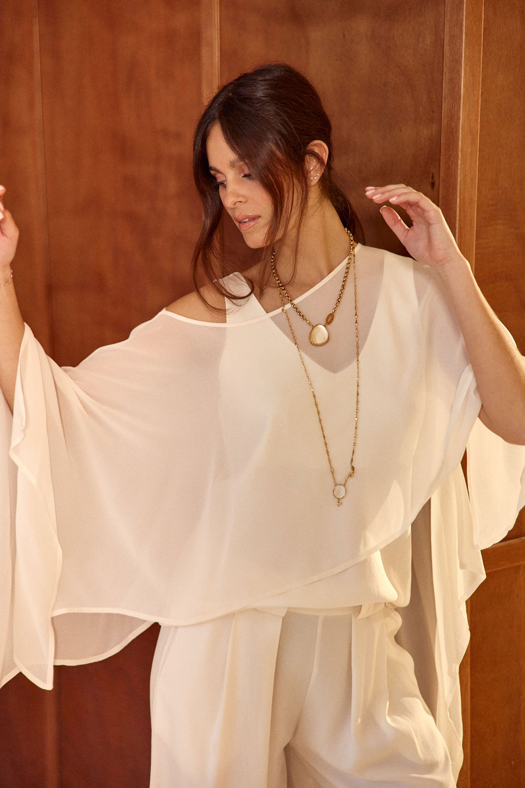 CAPE COURTE EN VOILE VISCOSE LINA ECRU