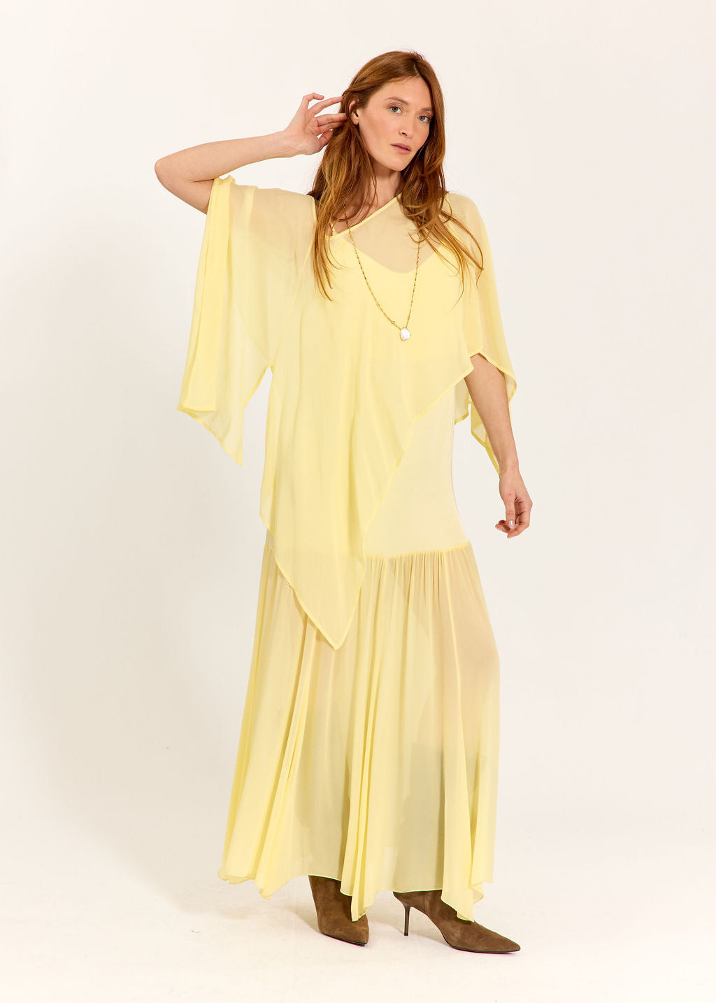 CAPE COURTE EN VOILE VISCOSE LINA LEMON