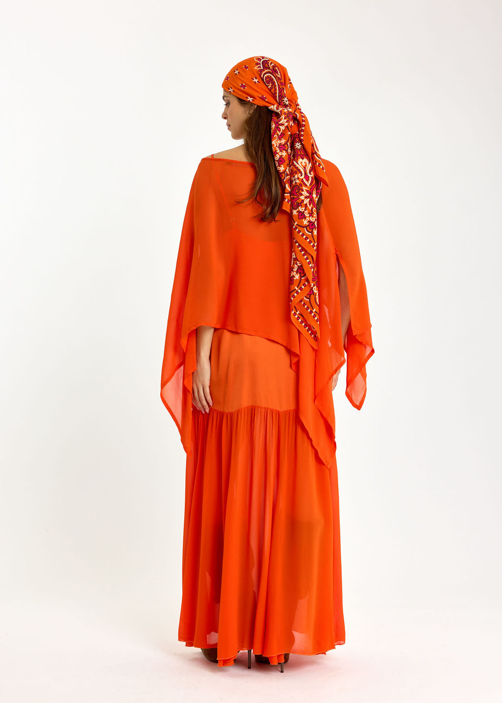 CAPE COURTE EN VOILE VISCOSE LINA MANDARINE