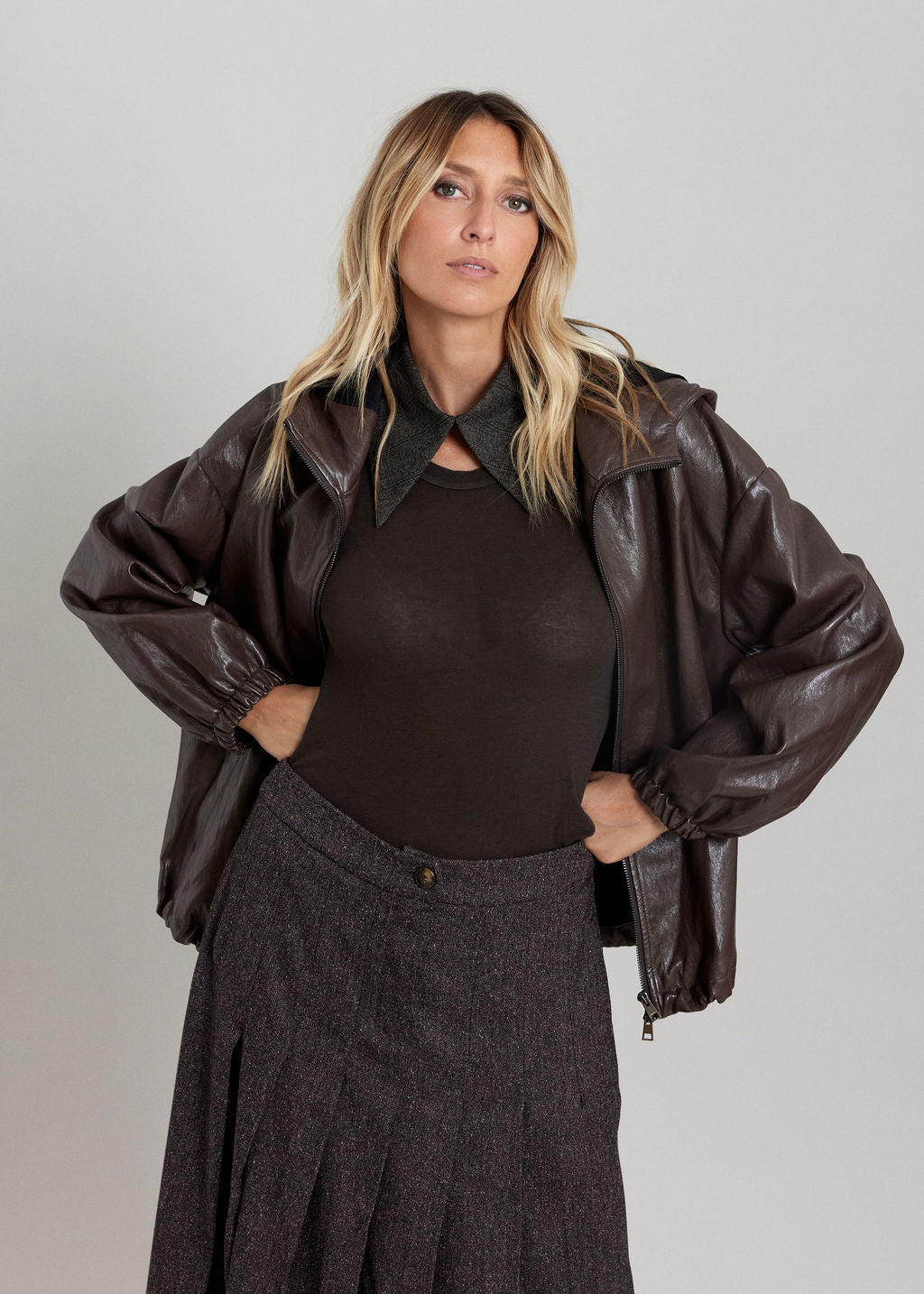 BLOUSON FAUX CUIR À CAPUCHE NOAM CAFE