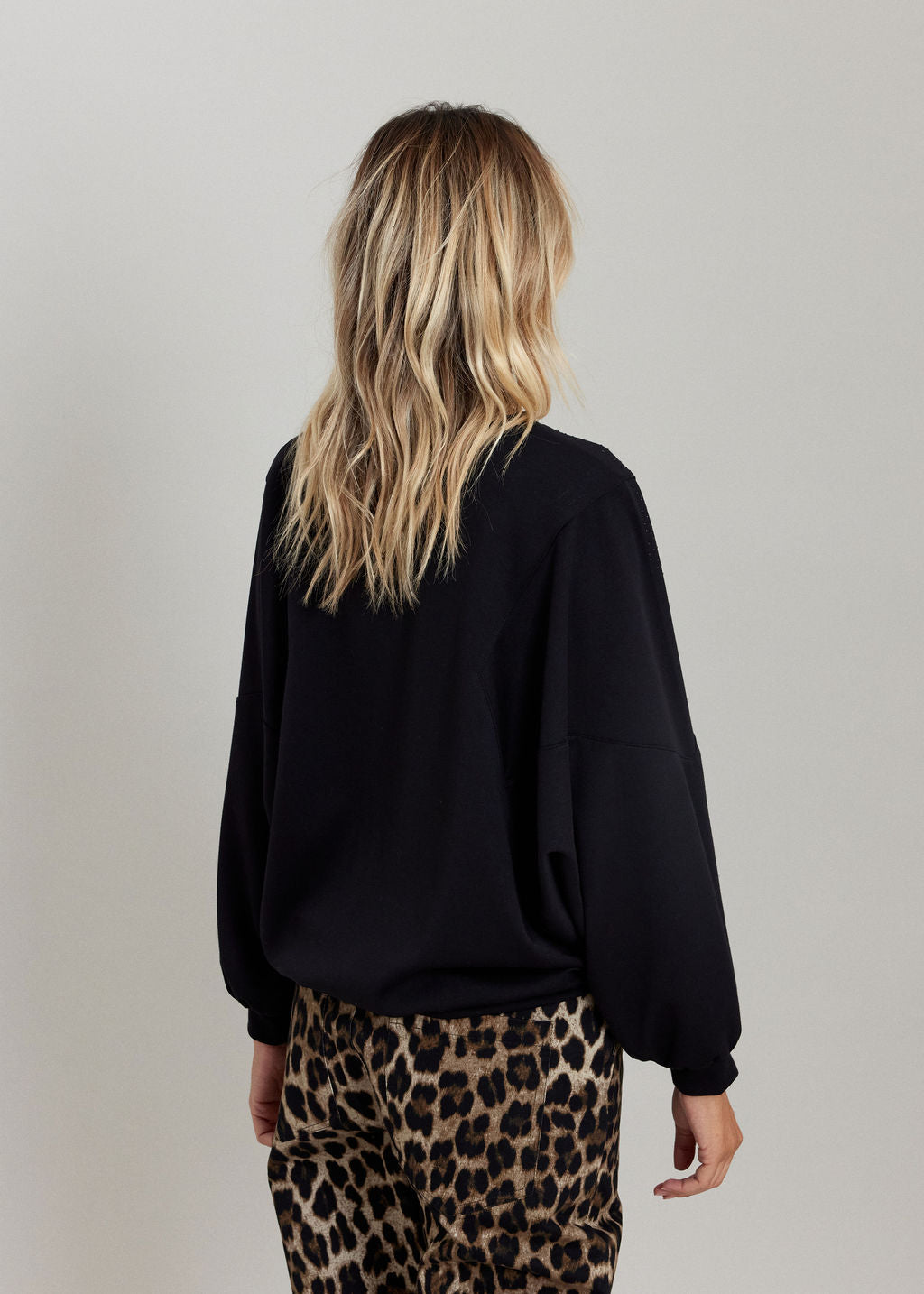LE SWEAT GRAPHIQUE ALPI NOIR