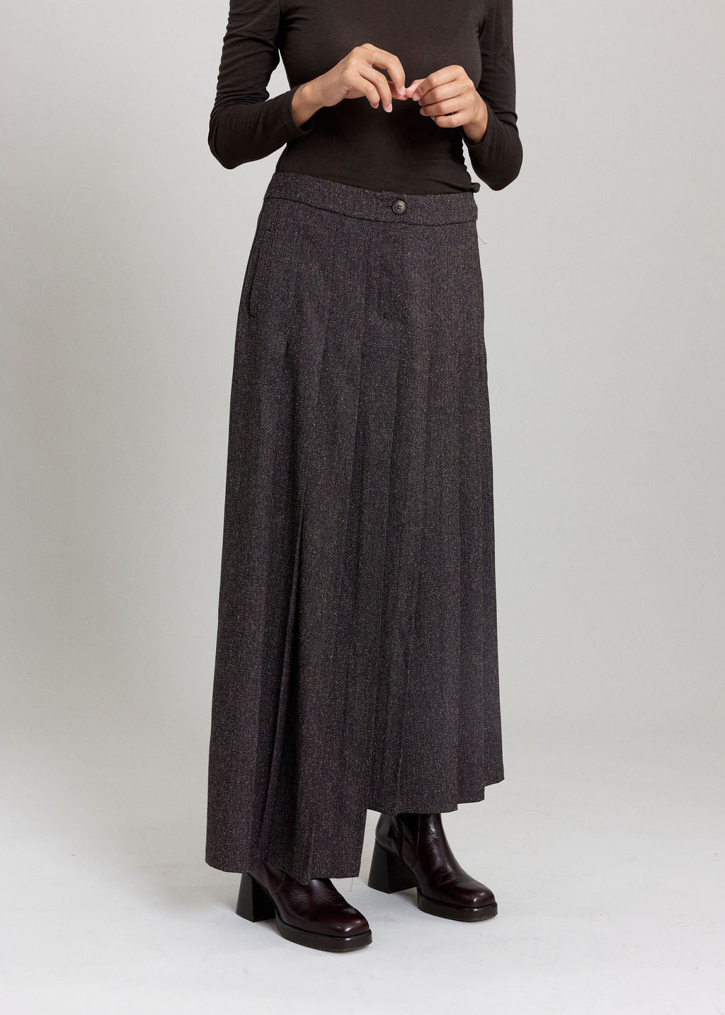 JUPE MIDI À PLIS ASYMÉTRIQUES COVE ESPRESSO