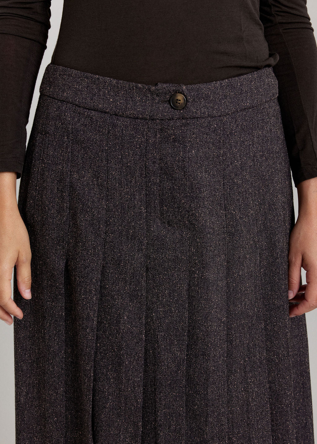 JUPE MIDI À PLIS ASYMÉTRIQUES COVE ESPRESSO
