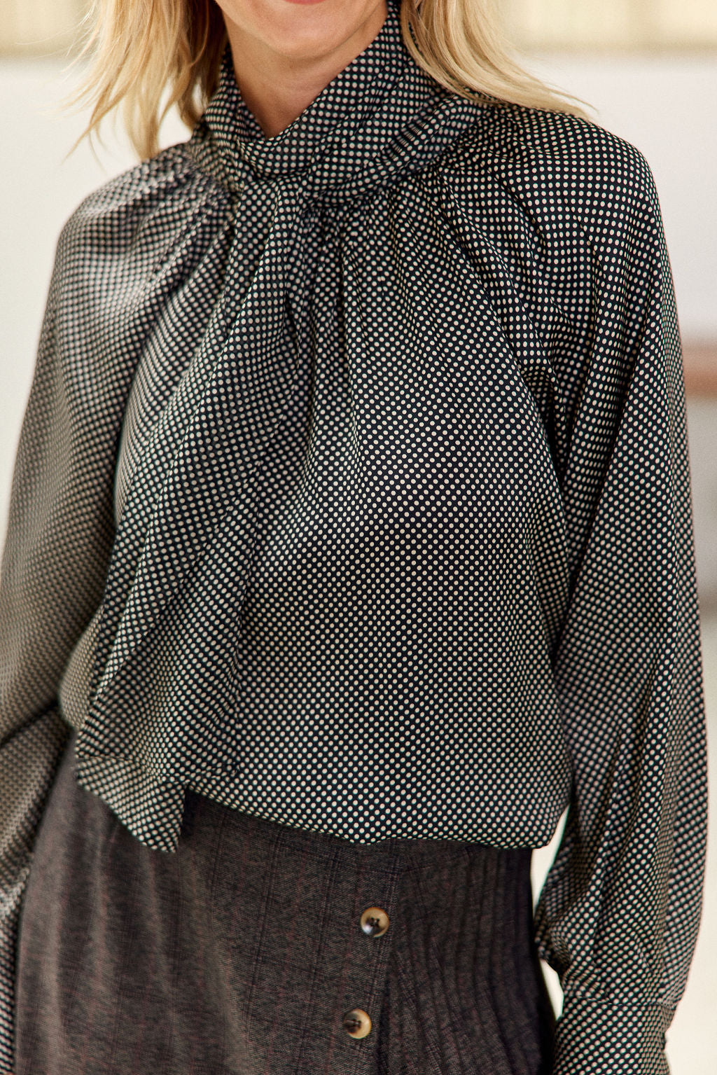 BLOUSE À POIS COL LAVALLIÈRE LAURE POIS