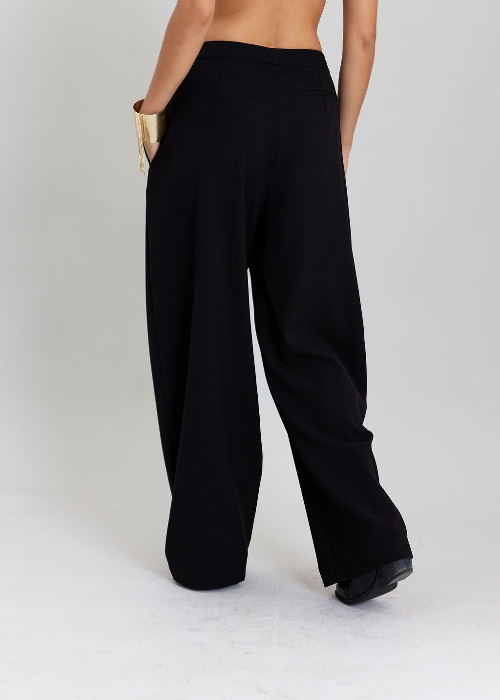 Long pants with a soft fit, Lisy black