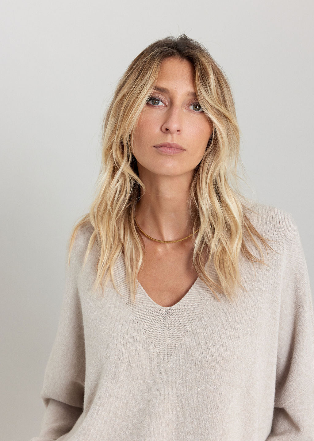 PULL PONCHO LOUISE SABLE