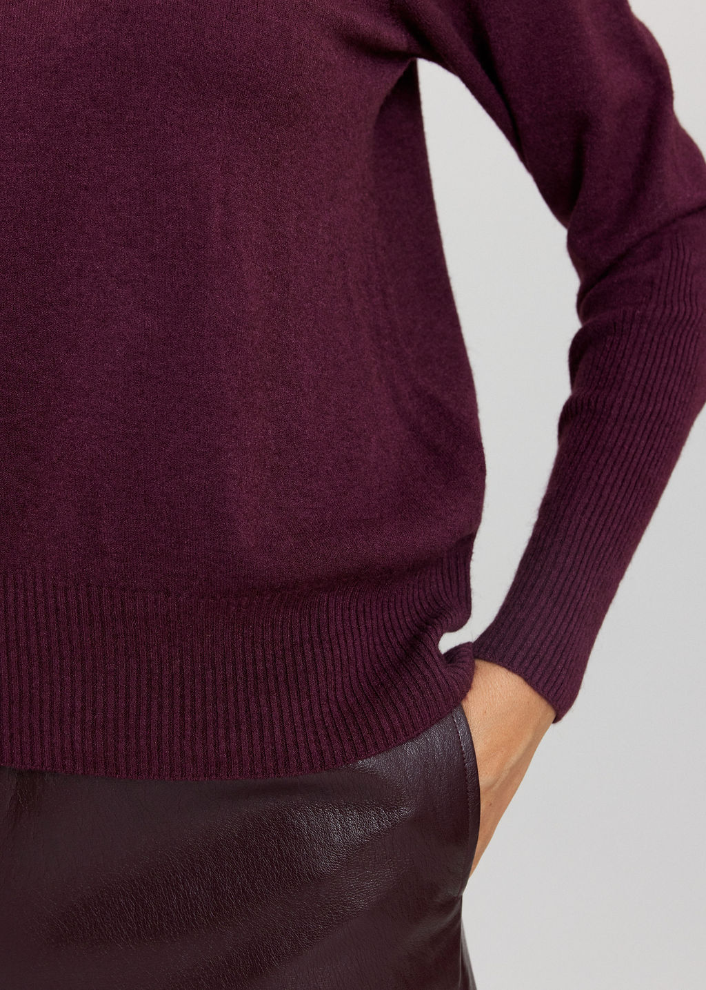 LE PULL ESSENTIEL MILIA VINO