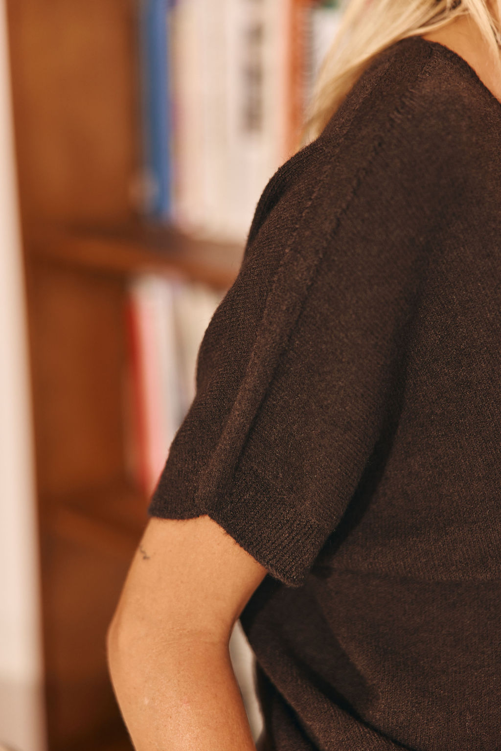 PULL PONCHO COURT POK ESPRESSO