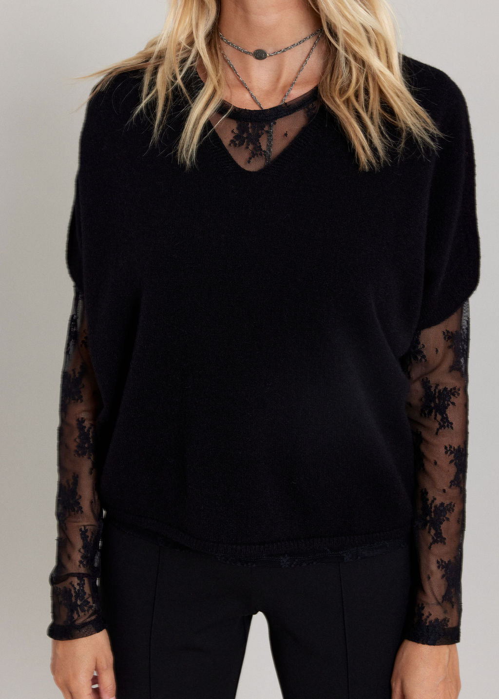 PULL PONCHO COURT POK NOIR