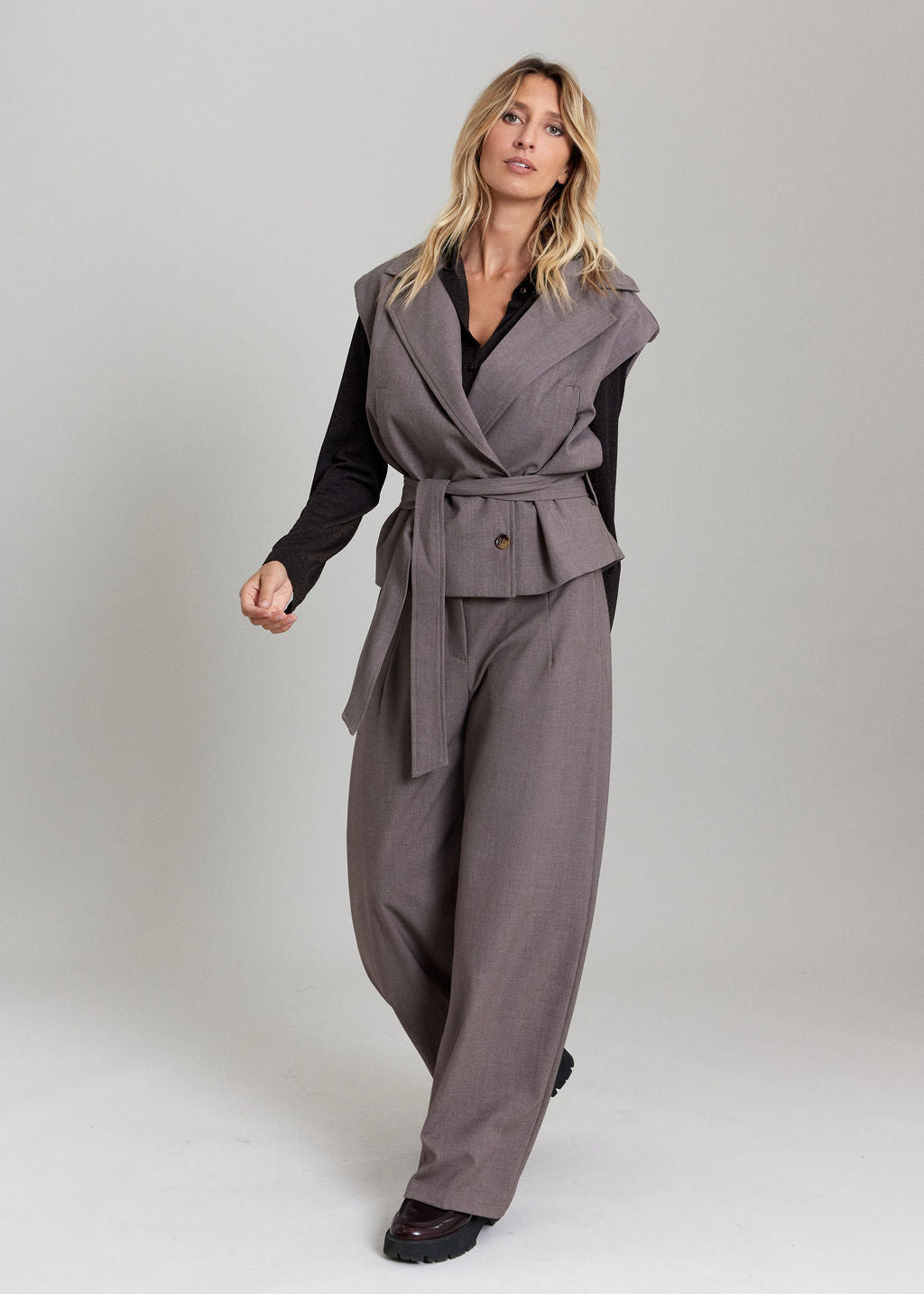 VESTE SANS MANCHES SIMEL TAUPE