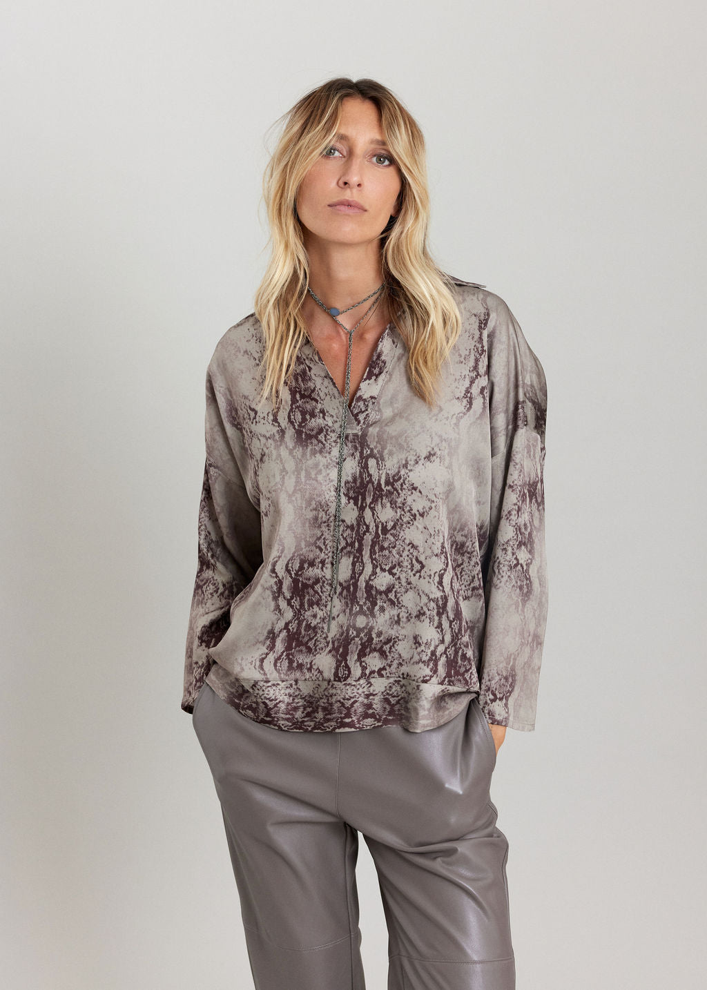COLETTE SNAKE SHORT SHIRT WITH FADED REPTILE-EFFECT PRINT