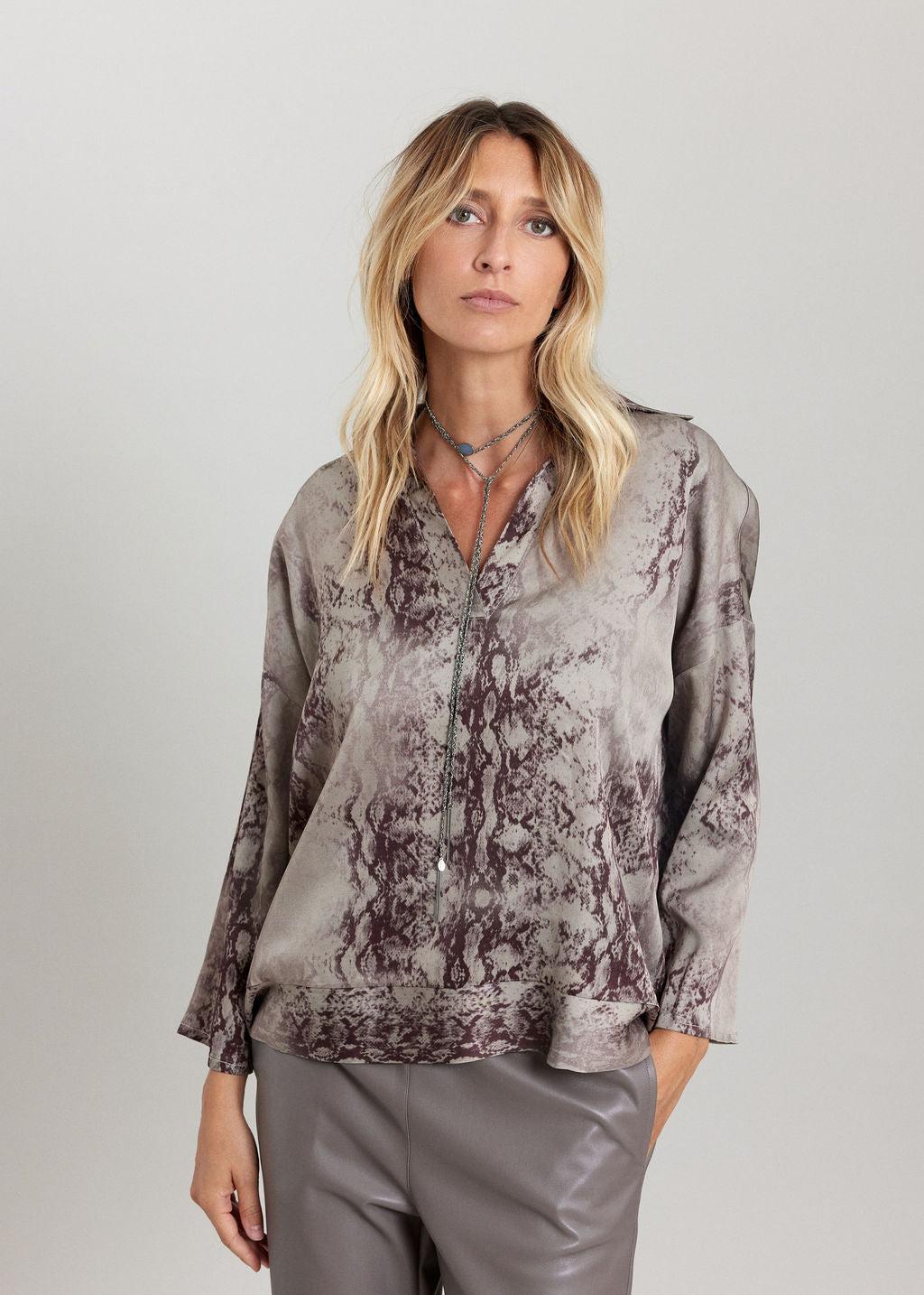 COLETTE SNAKE SHORT SHIRT WITH FADED REPTILE-EFFECT PRINT