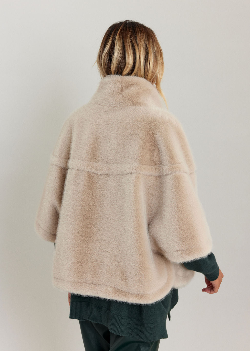 IZA BEIGE FAUX FUR PONCHO