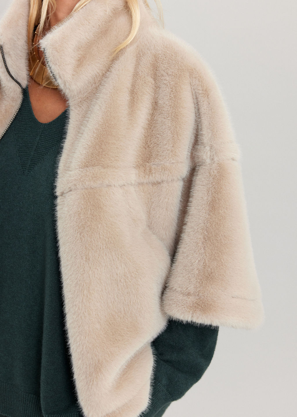 IZA BEIGE FAUX FUR PONCHO