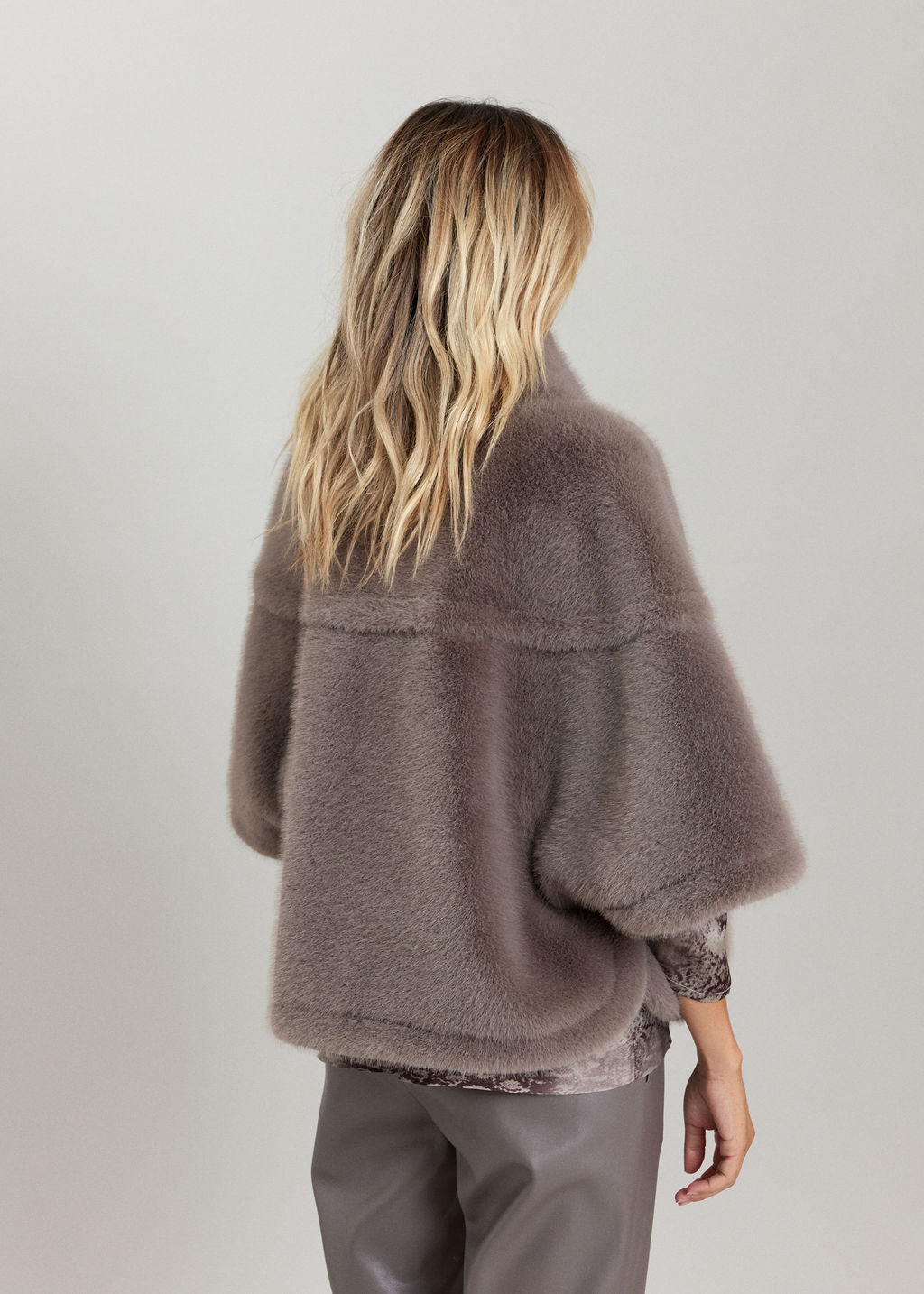 IZA TAUPE FAUX FUR PONCHO