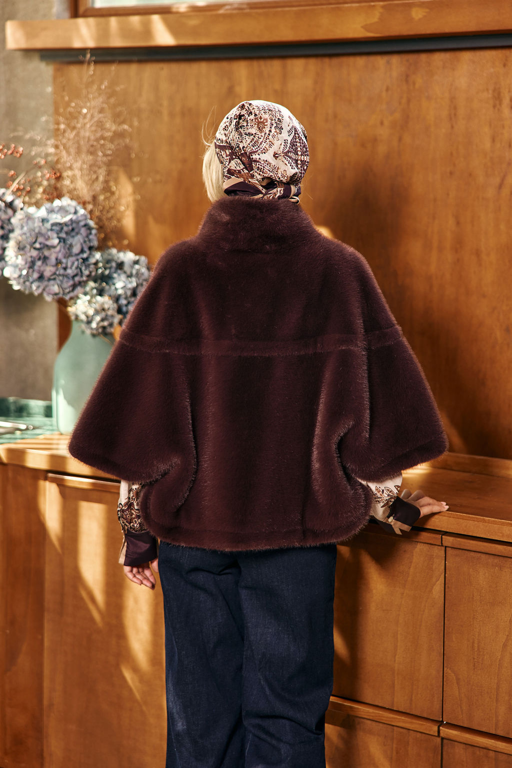 PONCHO EN FAUSSE FOURRURE IZA VINO