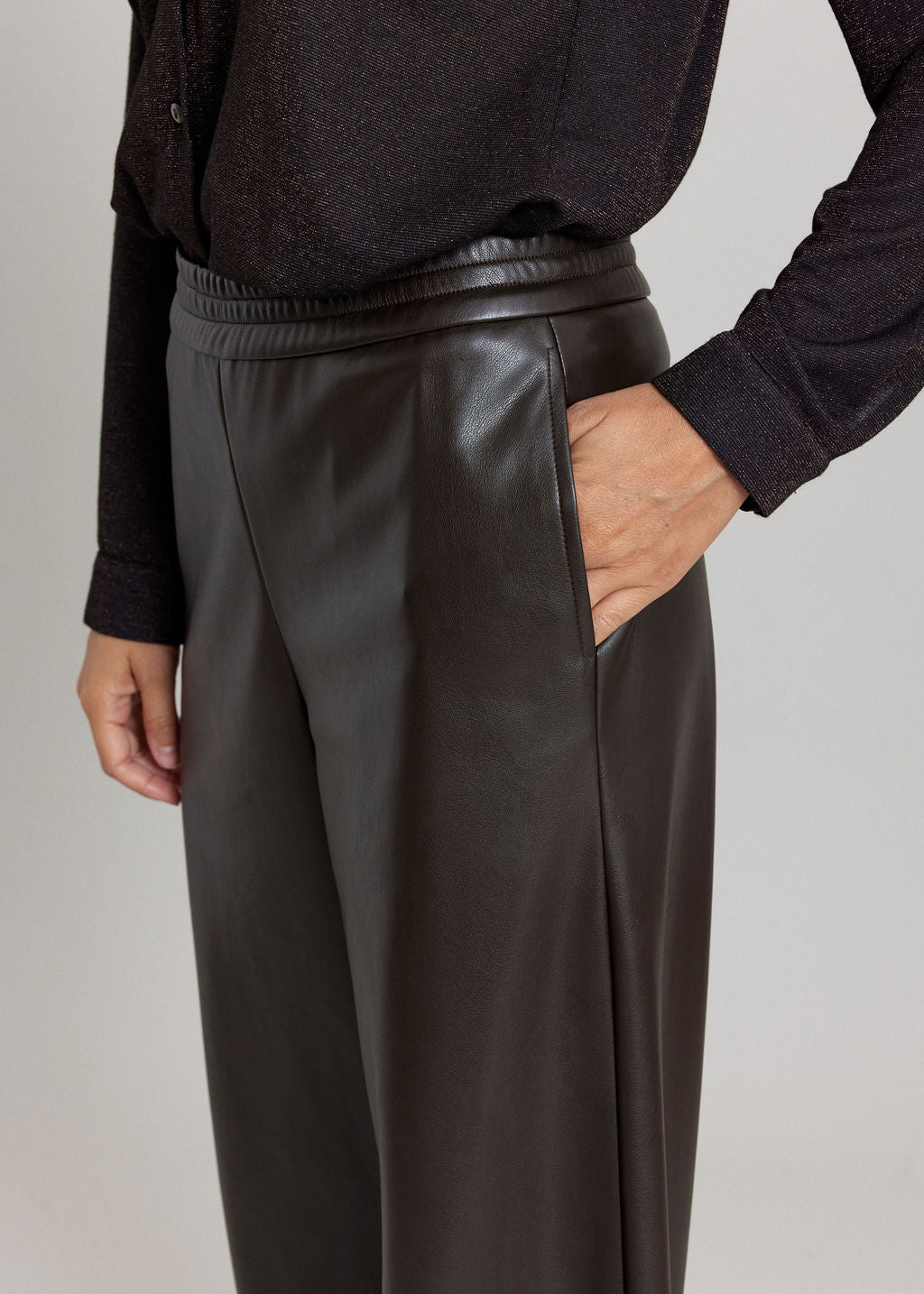 MAY 7/8 FAUX LEATHER TROUSERS ESPRESSO