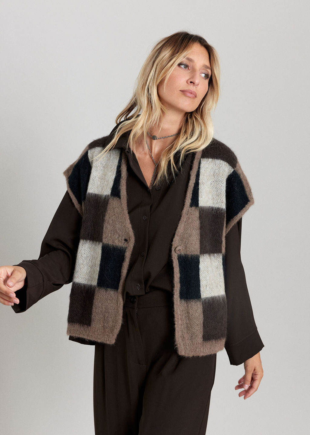 GILET SANS MANCHES OVERSIZE À CARREAUX ABBI MOKA