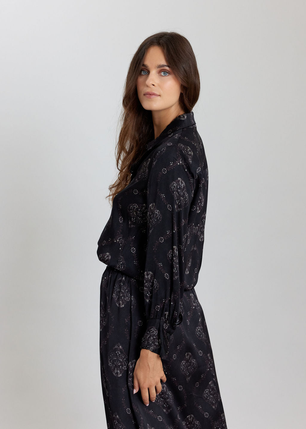 LIA BLACK PRINTED SHIRT