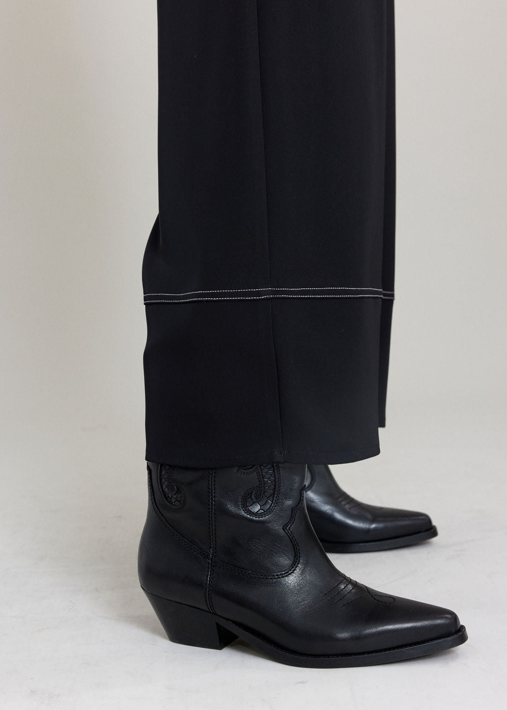 LE PANTALON TECHNIQUE BRENDA NOIR