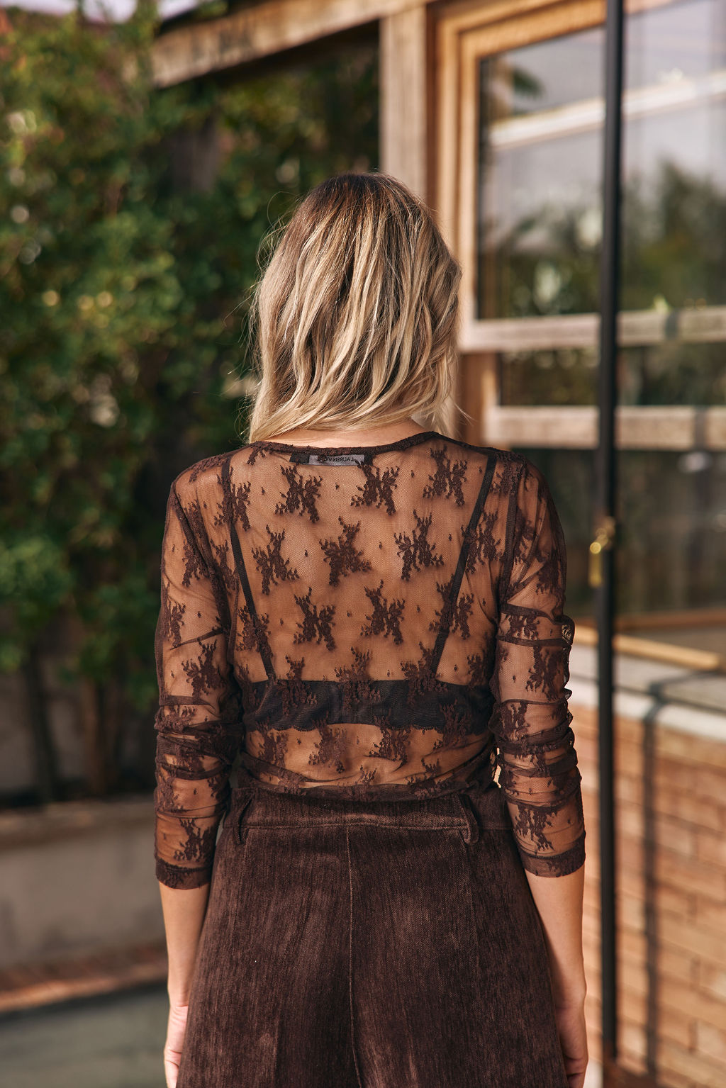 ELY ESPRESSO LACE TOP